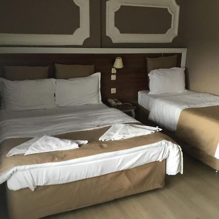 Akman Hotel 库萨达斯 外观 照片