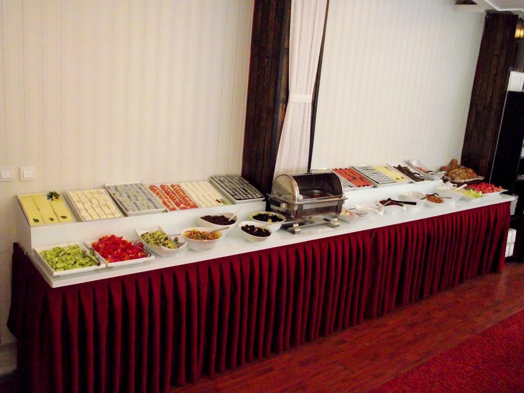 Akman Hotel 库萨达斯 外观 照片