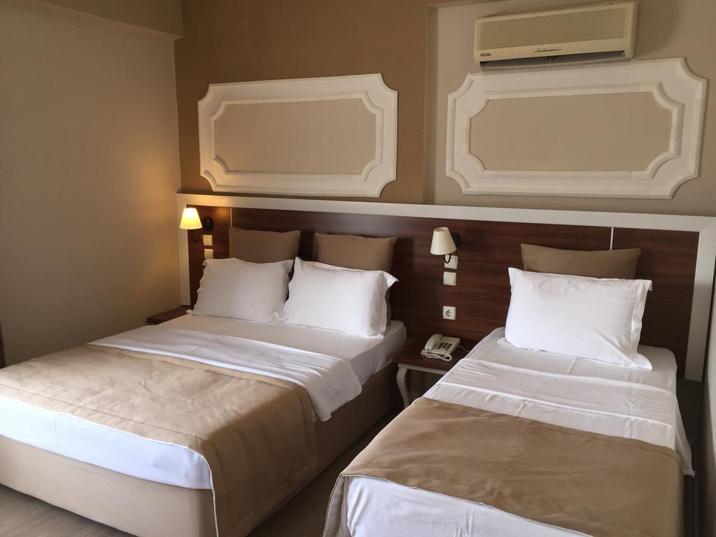 Akman Hotel 库萨达斯 客房 照片