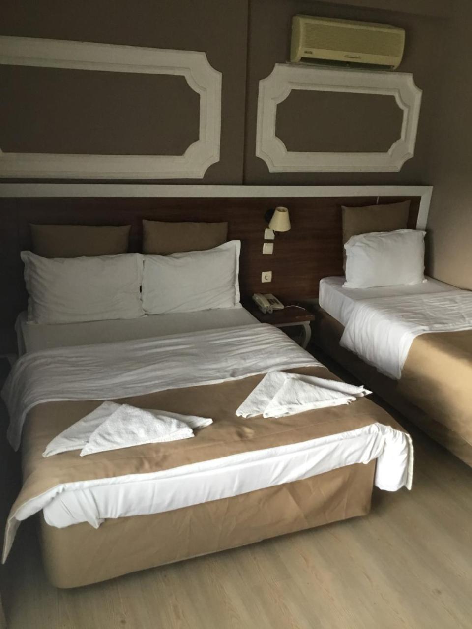Akman Hotel 库萨达斯 外观 照片